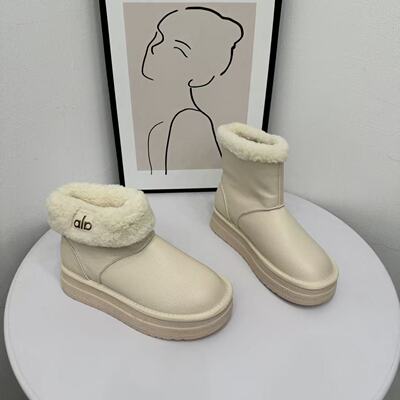 真皮雪地靴女鞋2025冬新款厚底防水白色加绒百搭保暖短靴时尚棉鞋