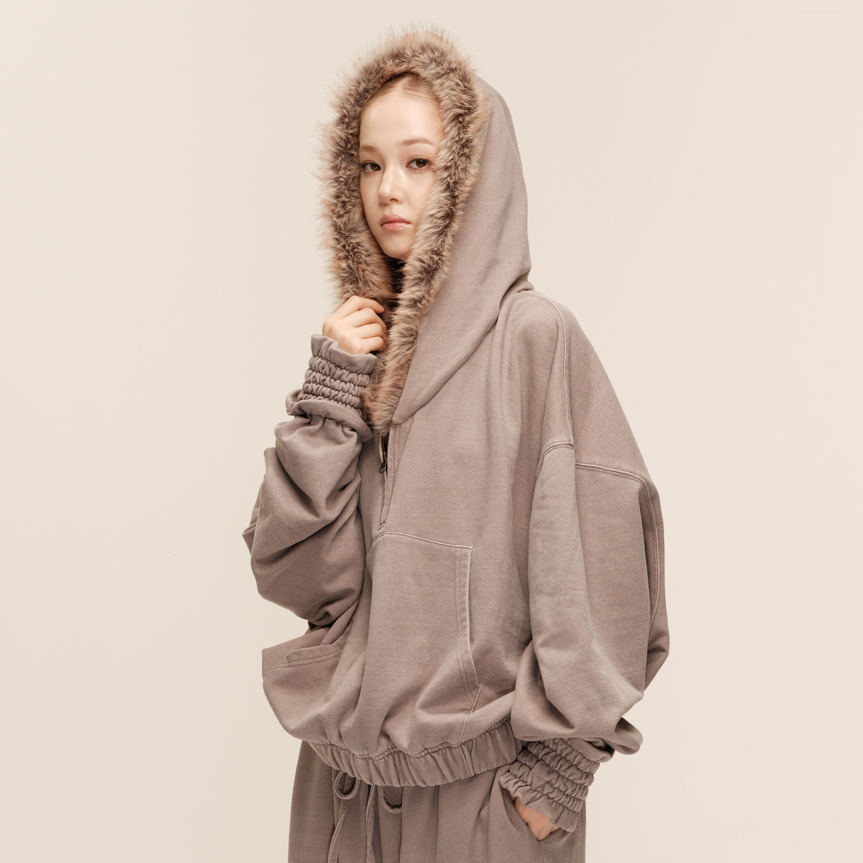 COZYDOLL美式街头复古水洗做旧毛领宽松慵懒设计感拉链连帽卫衣女,女装/女士精品,卫衣/绒衫,淘宝优惠券,粉丝福利购,淘宝优惠卷