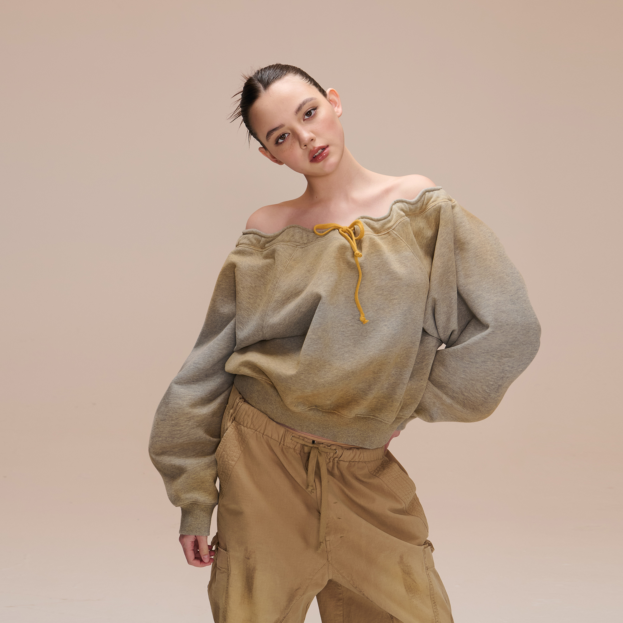 cozydoll抽褶慵懒喷色宽松卫衣