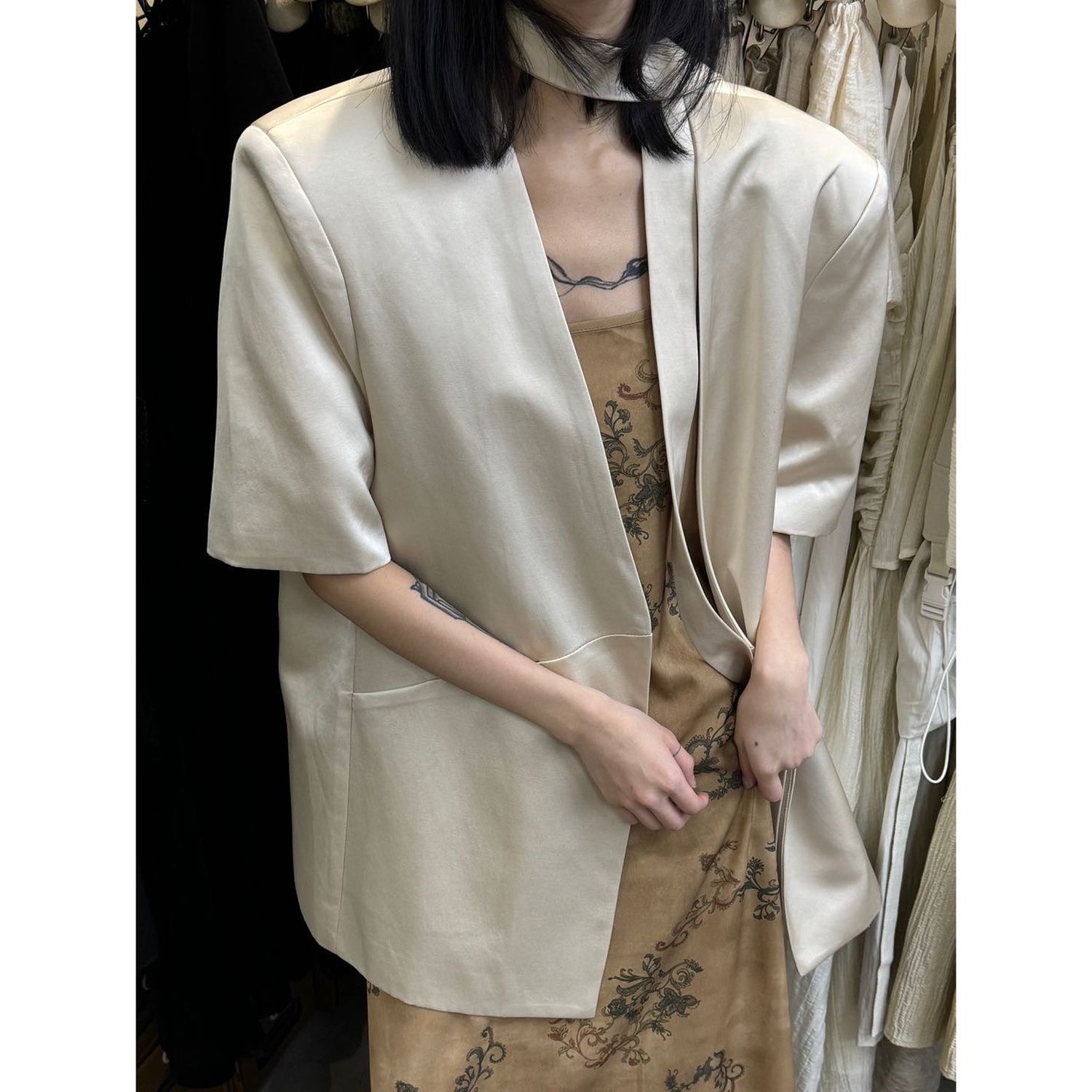 2024东大门夏季新款韩版酸醋料气质轻奢宽松休闲小西服外套女潮