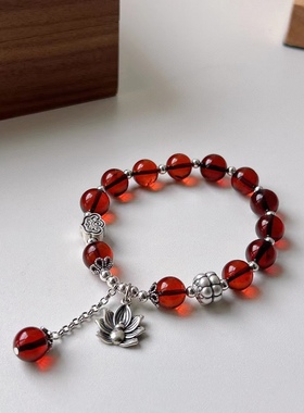 新款天然血珀莲花手链搭配925莲花葫芦坠999足银莲花珠如意等配饰