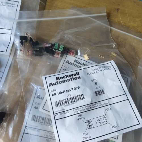议价罗克韦尔自动化AK-U0-RJ45-TB2P RJ45接线板维修