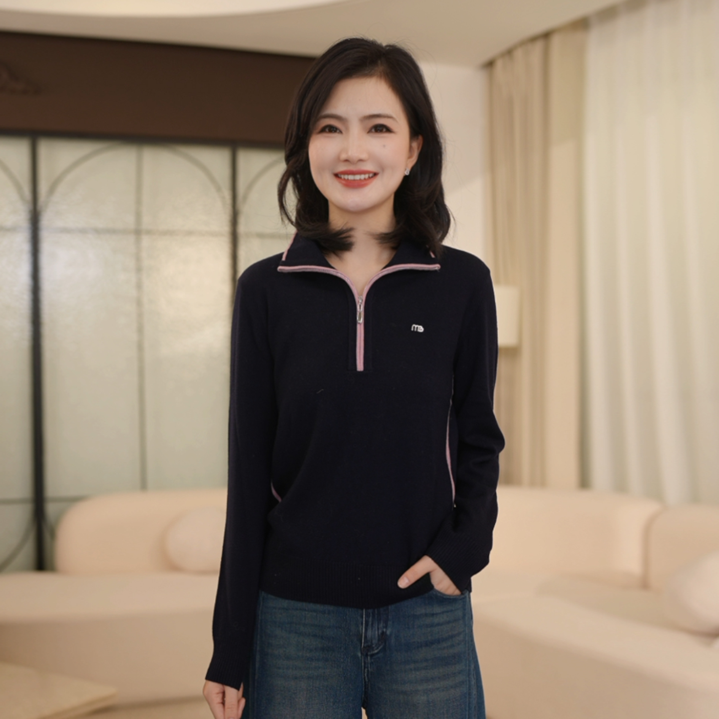 撞色半拉链立领羊毛针织衫