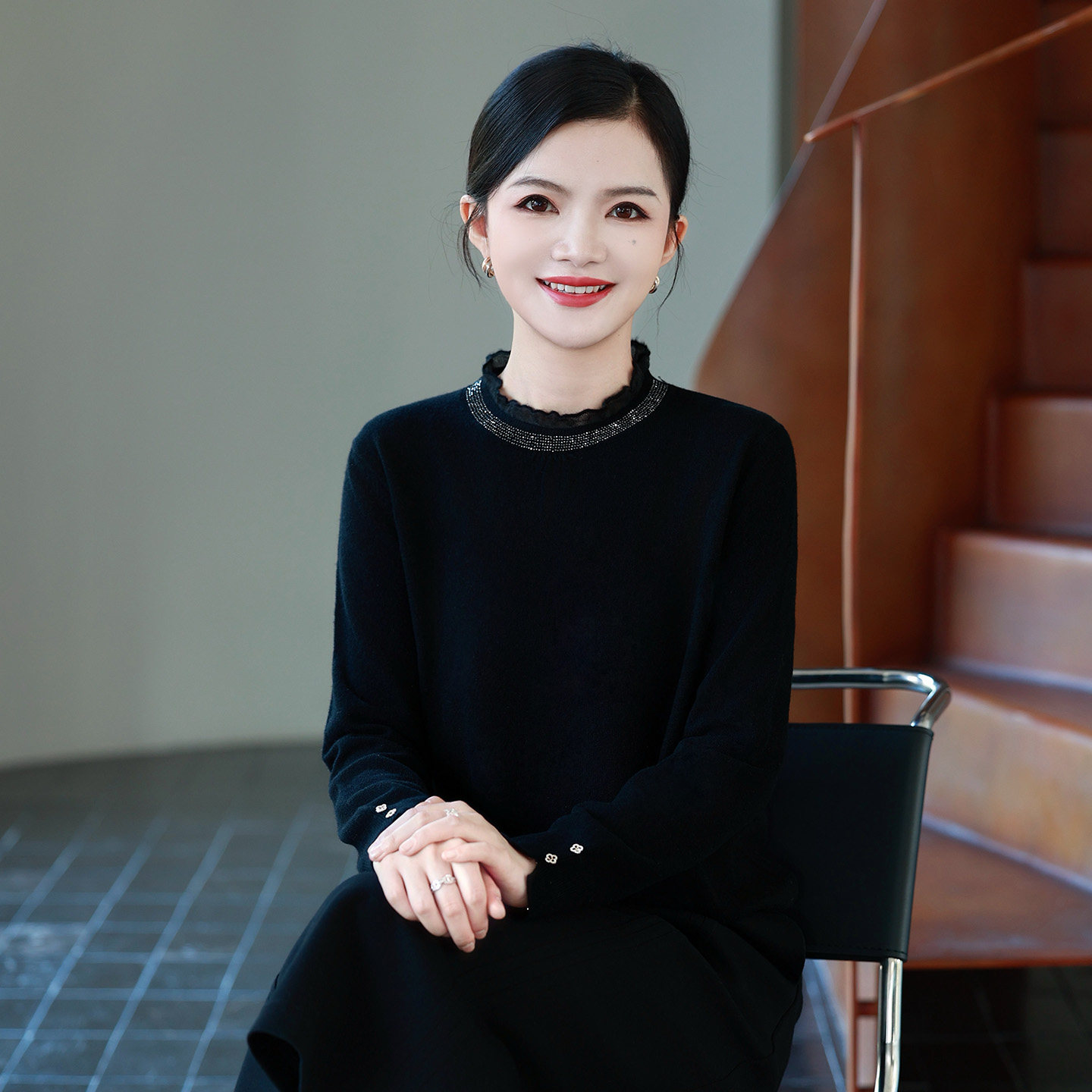 枫竺阿楠木耳边半高领长袖针织衫