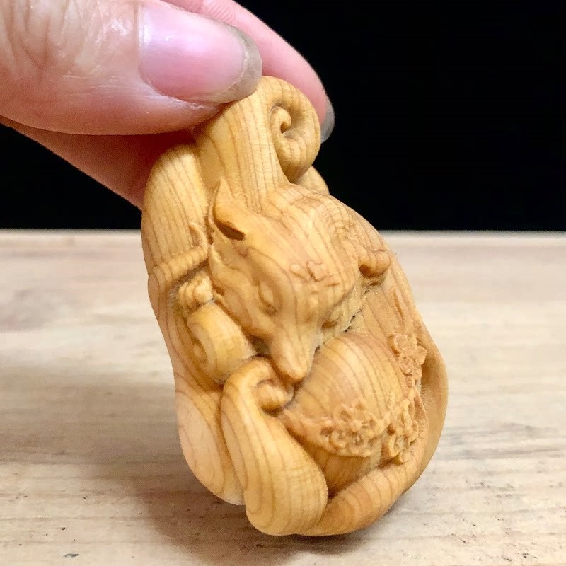 速发崖柏木雕汽车装饰挂件九尾狐手把件梅花狐狸动物创意送友工艺