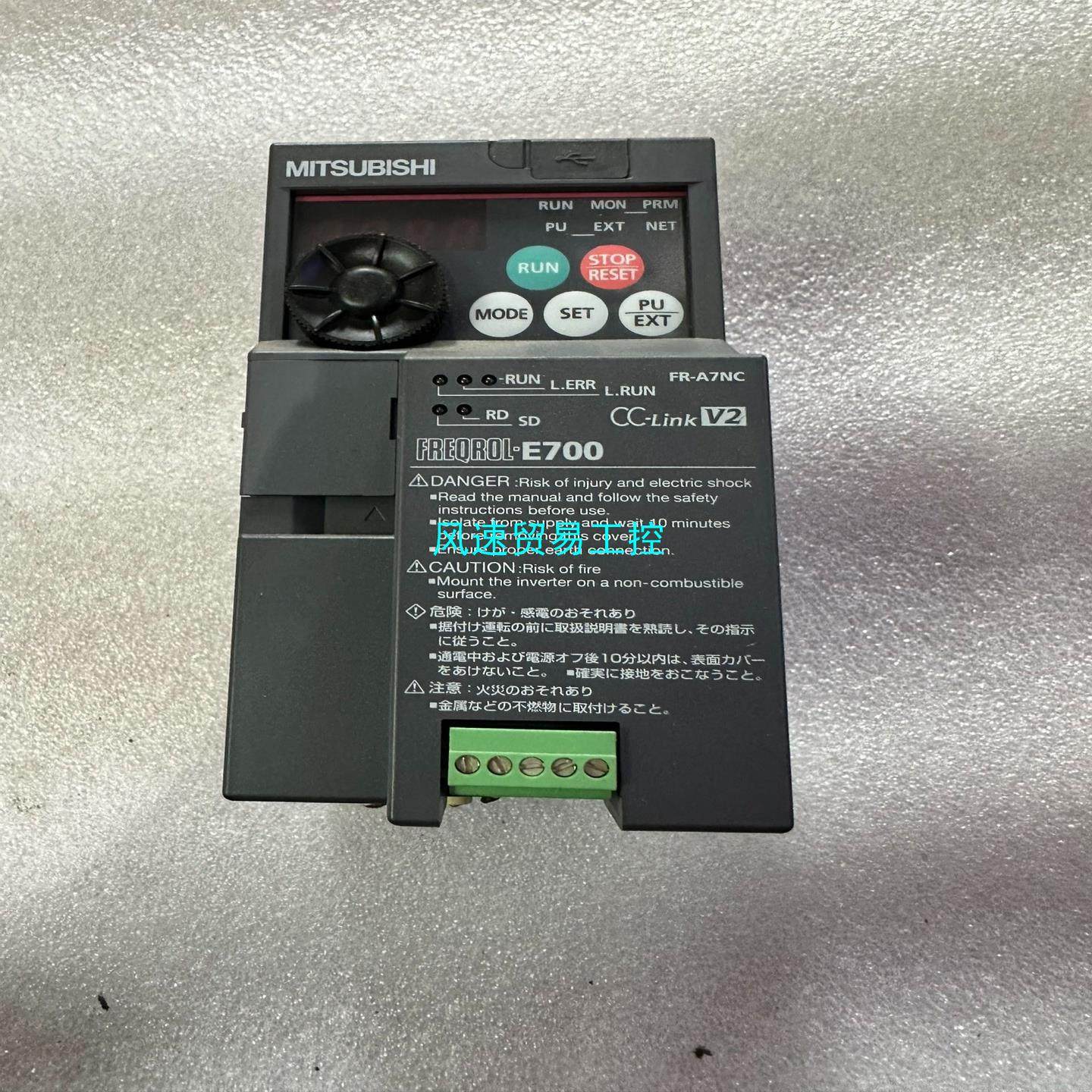 非标价三菱变频器FR-E720-02K非常漂亮充新功能包好运议价