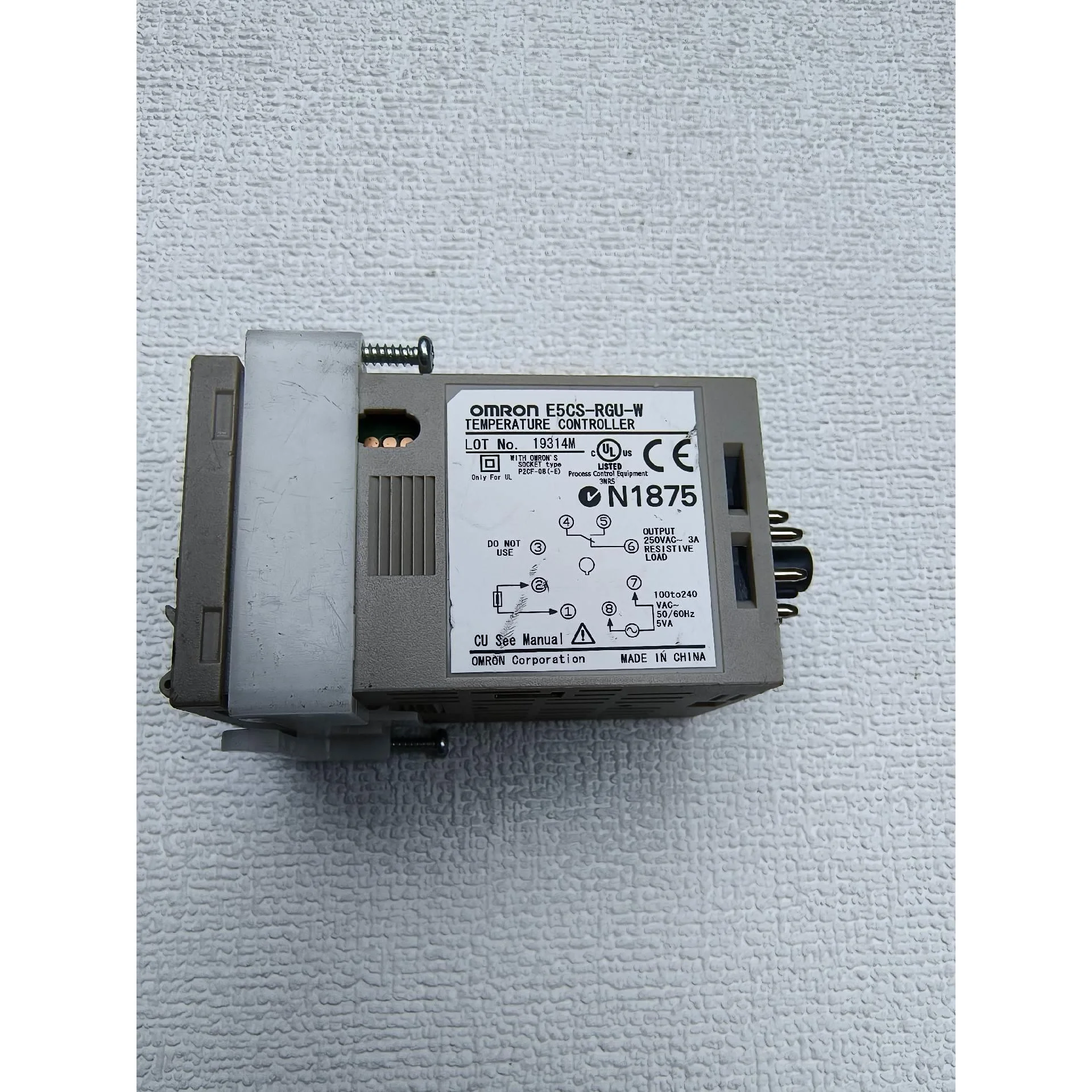 非标价欧姆龙E5CS一RGU一W时间数字温控器，拆机件，实物拍摄的议