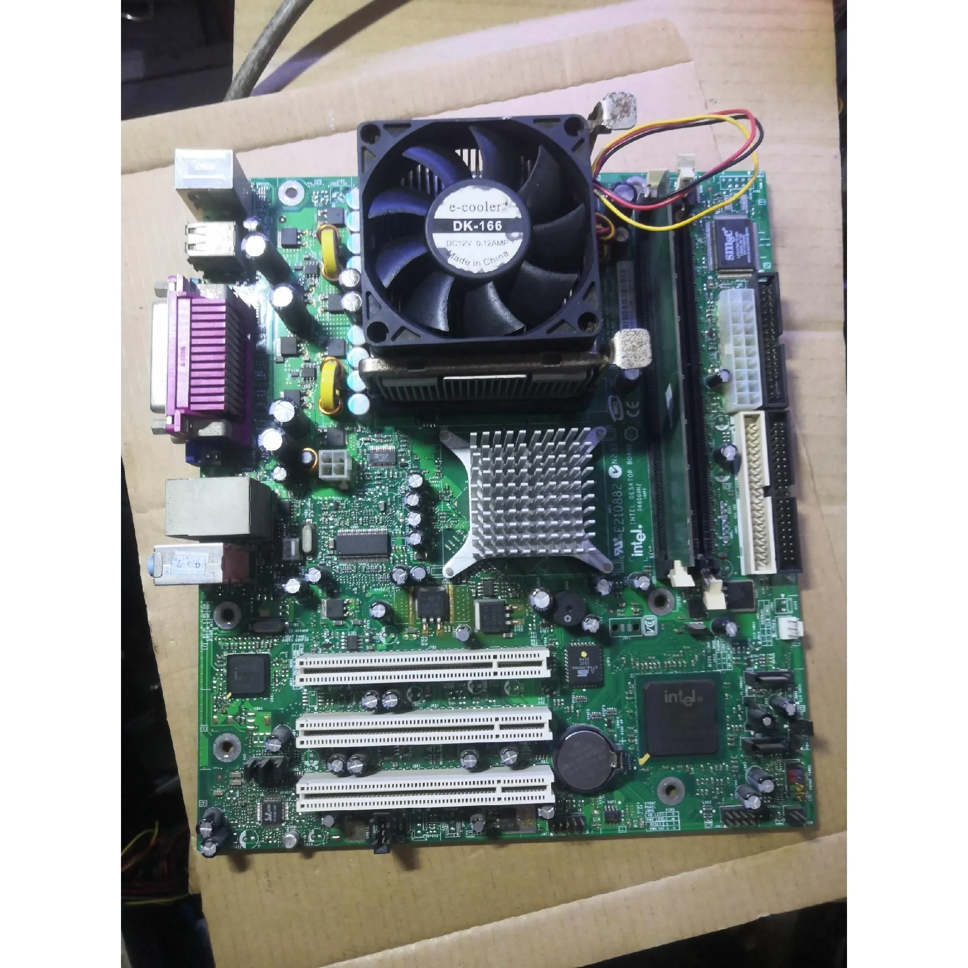 非标价英特尔D865GVHZ 478针主板，拆机主板，带CPU内存议价