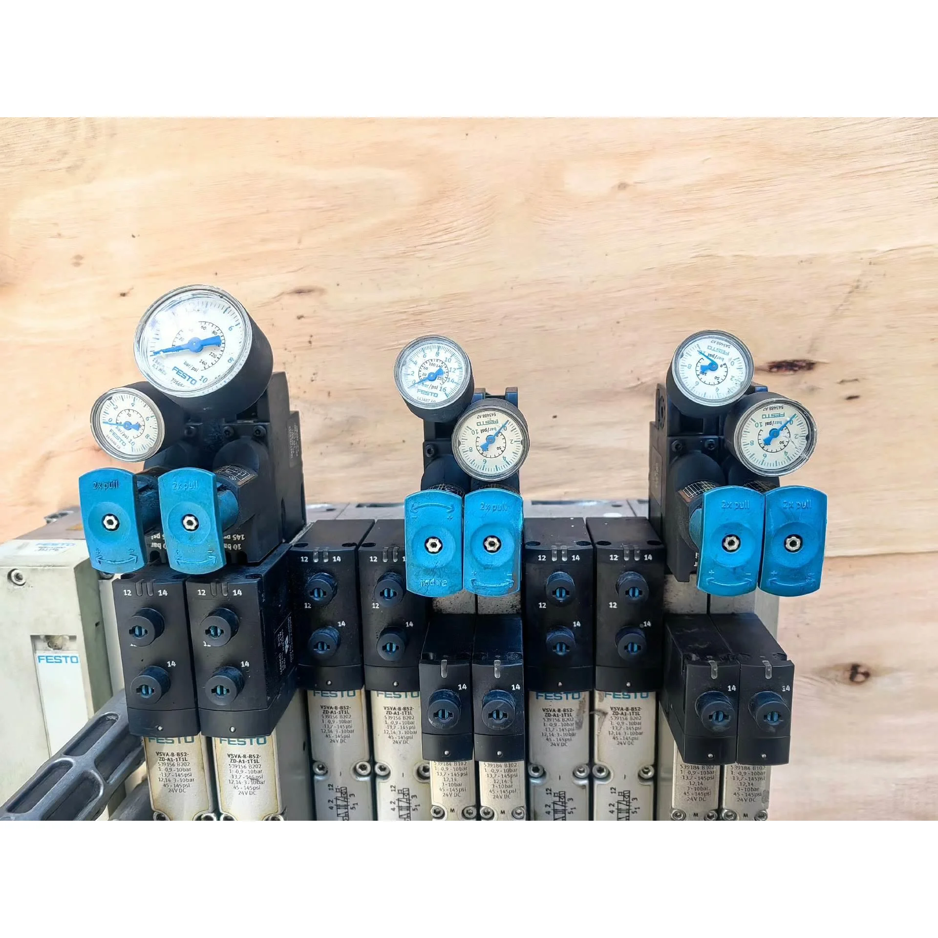 非标价VTSA-MP系列FESTO阀组539215拆机费斯托阀组，议价