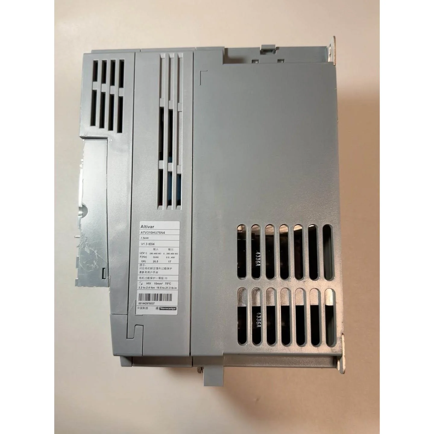 非标价施耐德九层新拆机ATV310HU75N4，数量1个，单价10议价