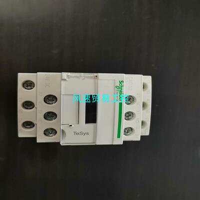 非标价原装正品施耐德CAD32BDC直流控制继电器工程剩余盒子议价