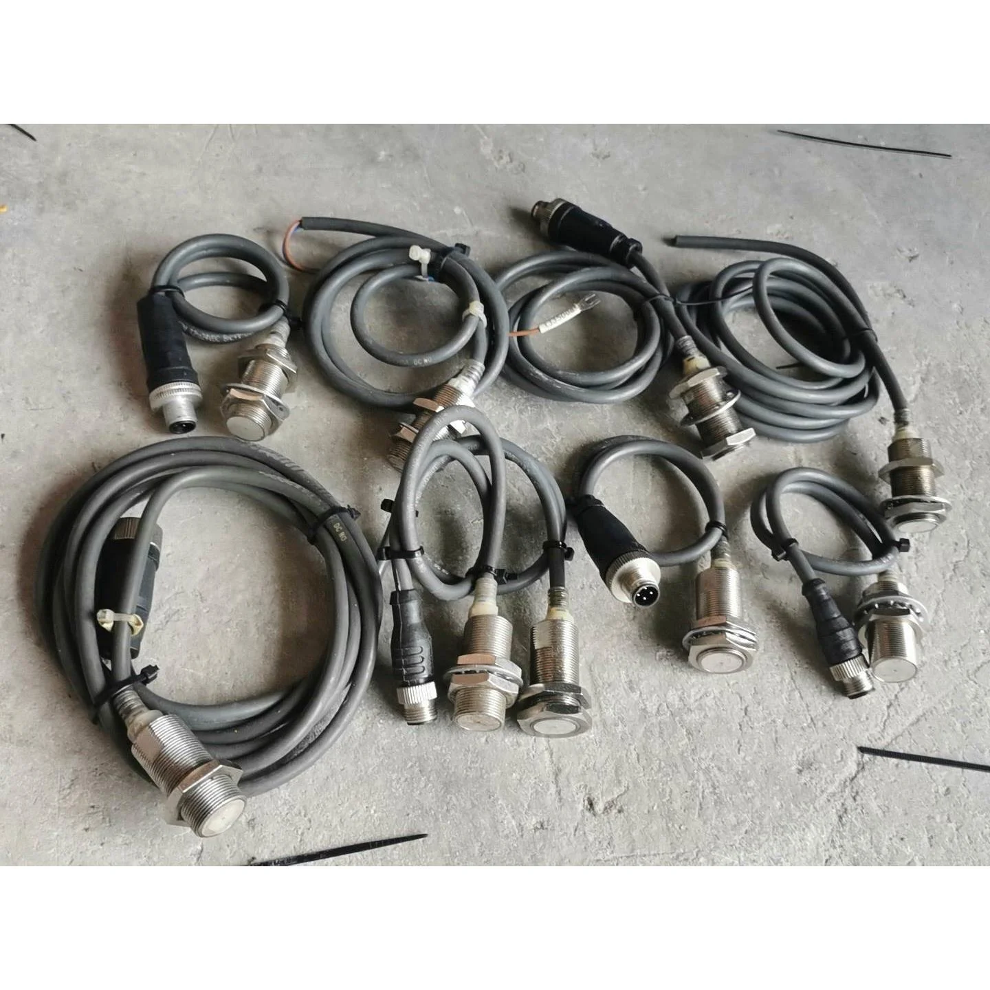 非标价拆机欧姆龙接近传感器E2E-X7D1-N 数量9条议价