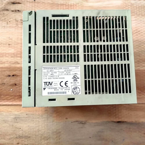 非标价安川SGDM-10ADAY98驱动器1KW暴力拆机，主板已破议价