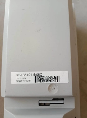 非标价机器人驱动器，3HAB8101－5/06C，成色如图，议价议价