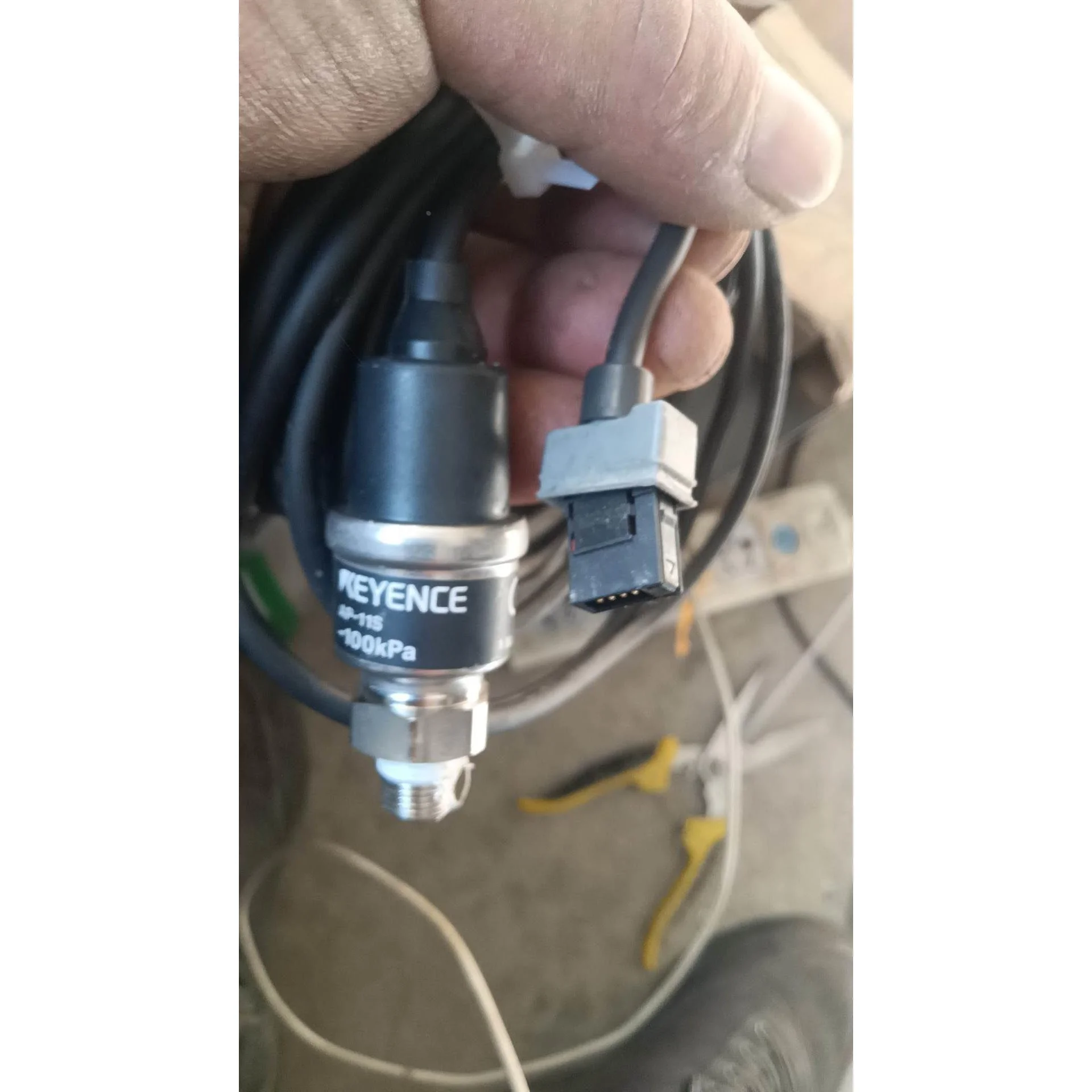 非标价原装正品基恩士AP-11S压力传感器议价