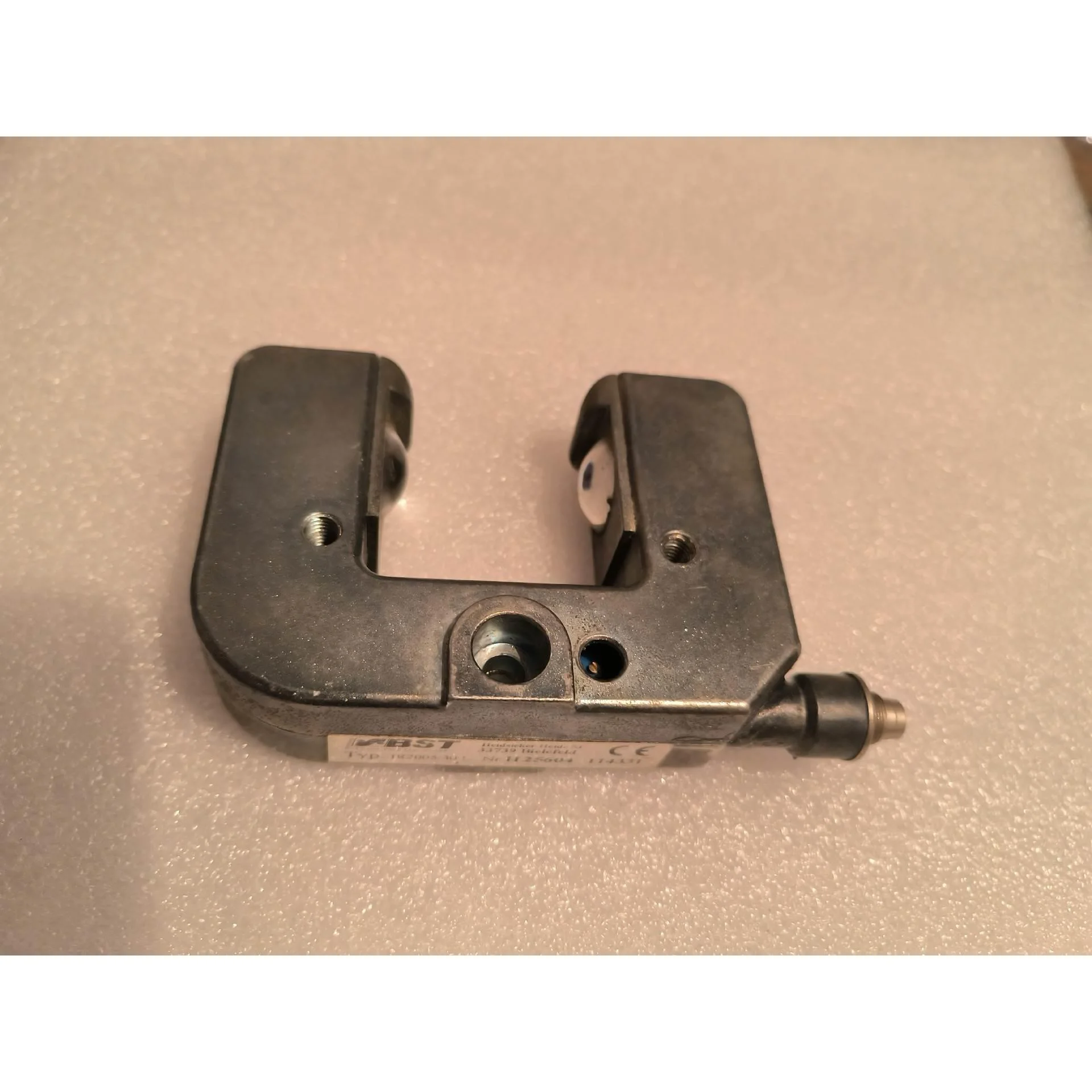 非标价BST纠偏电眼IR2005/30L，正品拆机一个，成色较新，议价