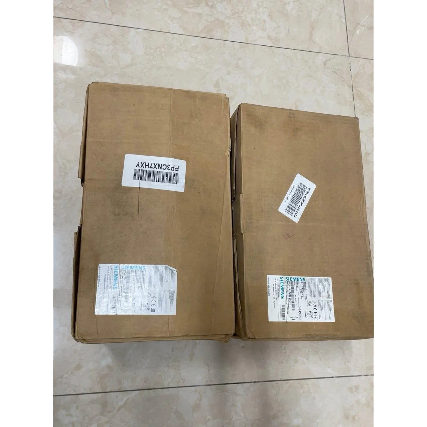 非标价西门子 3VL3725-1DC36-2HD1-Z 带电动手操议价