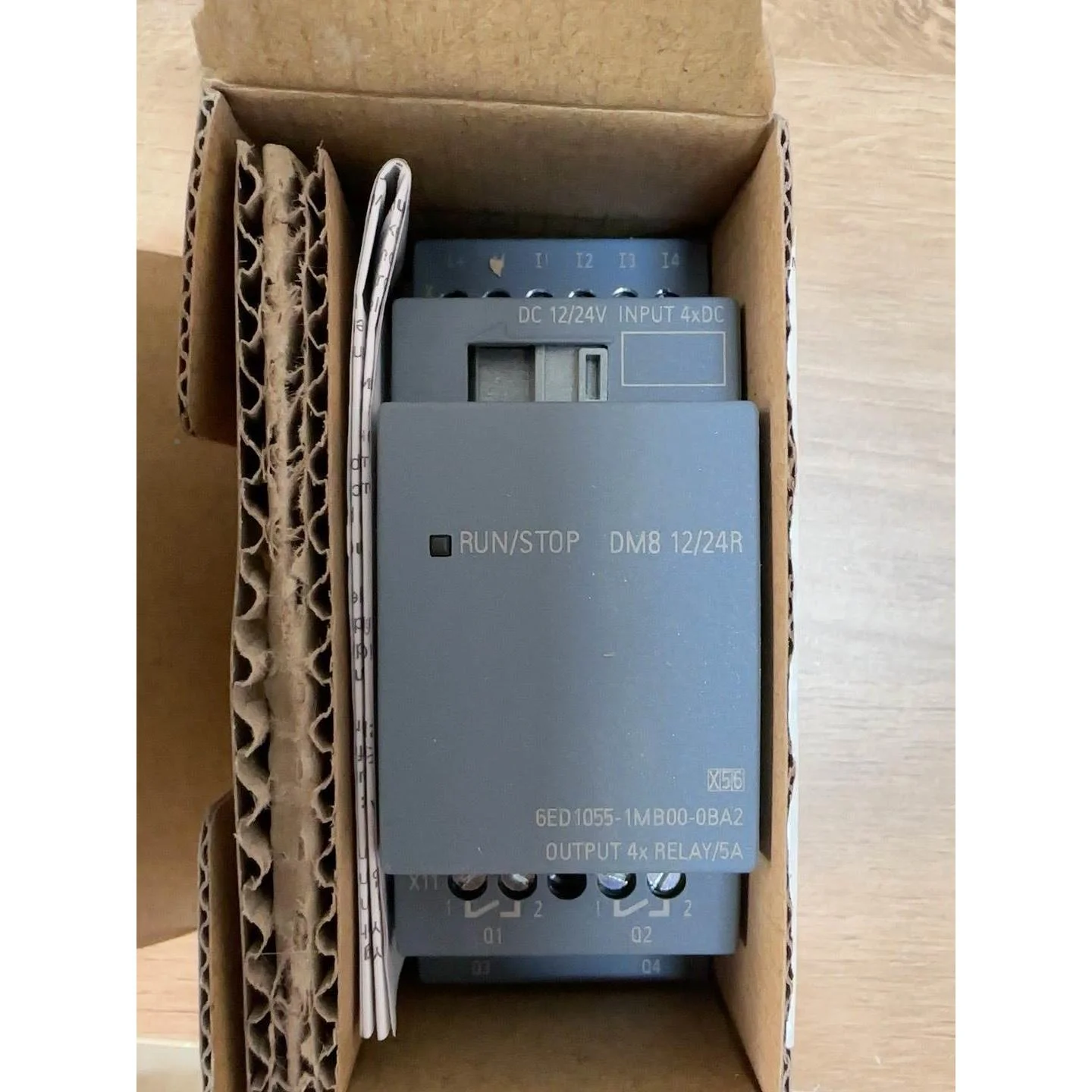 非标价西门子输出模块 6ED1055-1MB00-0BA2 全新正议价