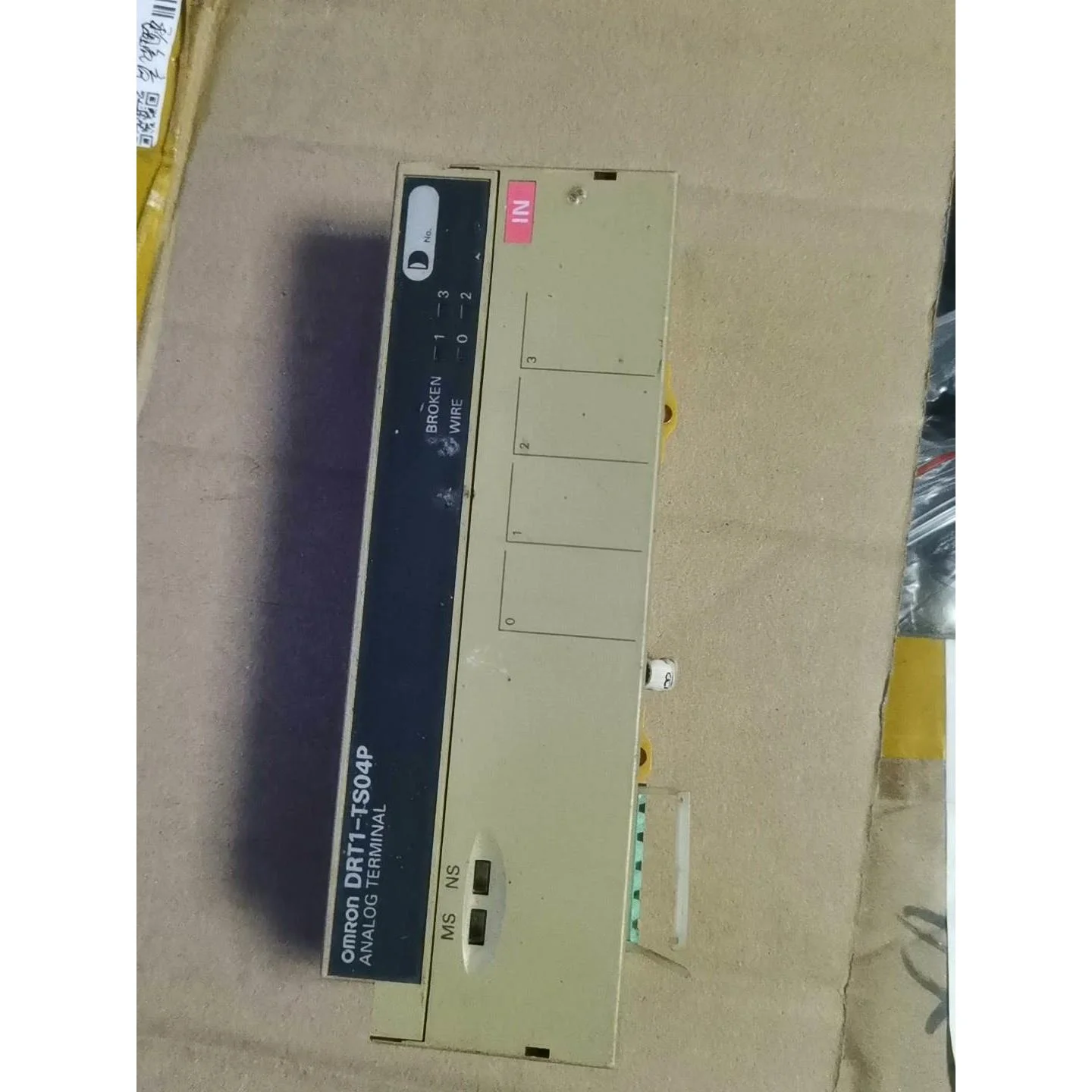 非标价OMRON DRT1-TS04P 外壳有偏黄议价