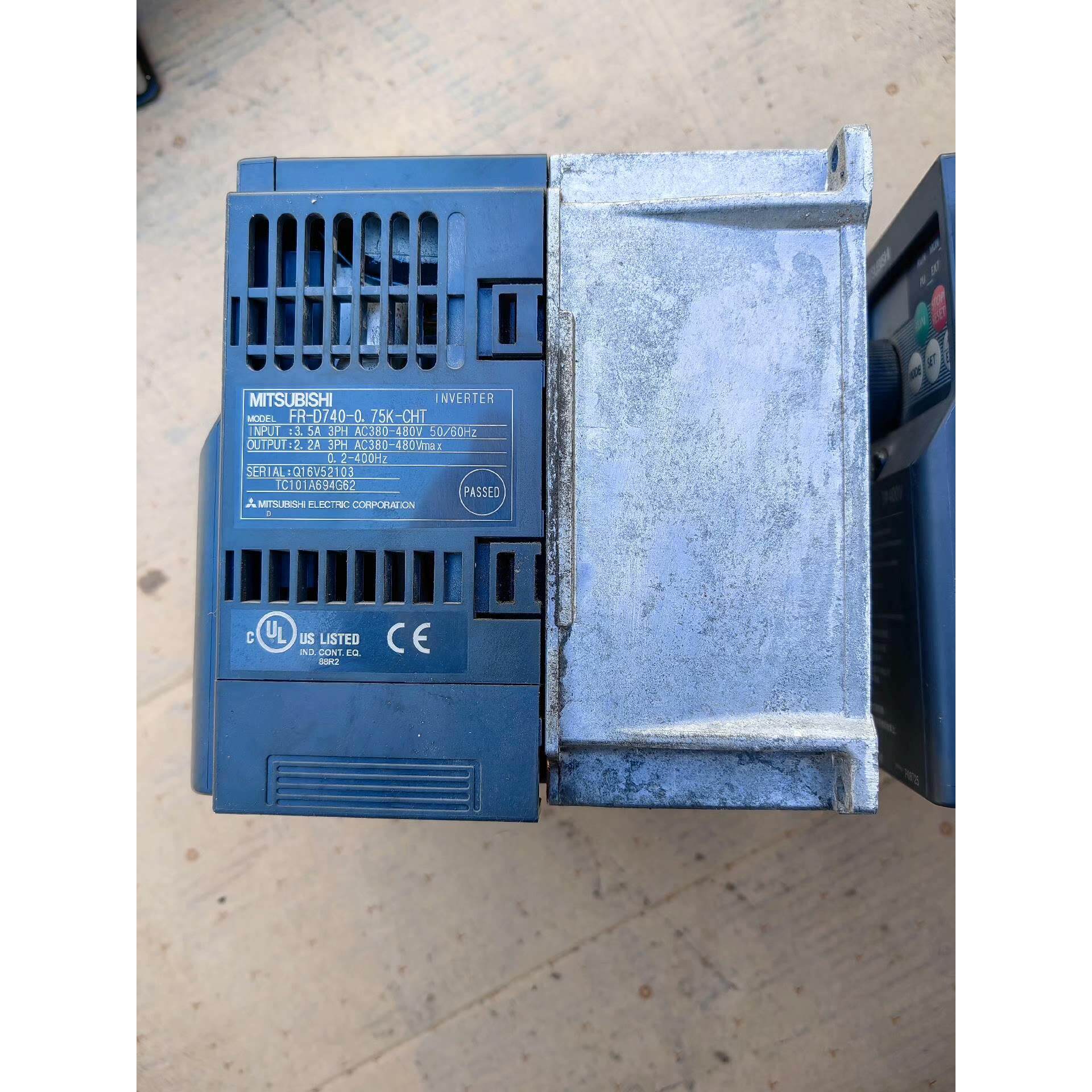 非标价FR-D740-0.75K-CHT三菱0.75kw变频器D7议价