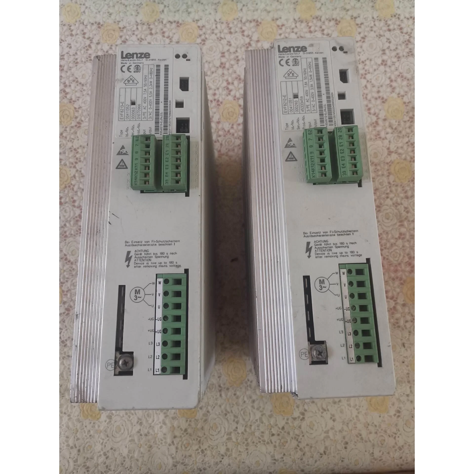 非标价EVF8212-E和EVF8213-E伦茨拆机变频器各一台，议价