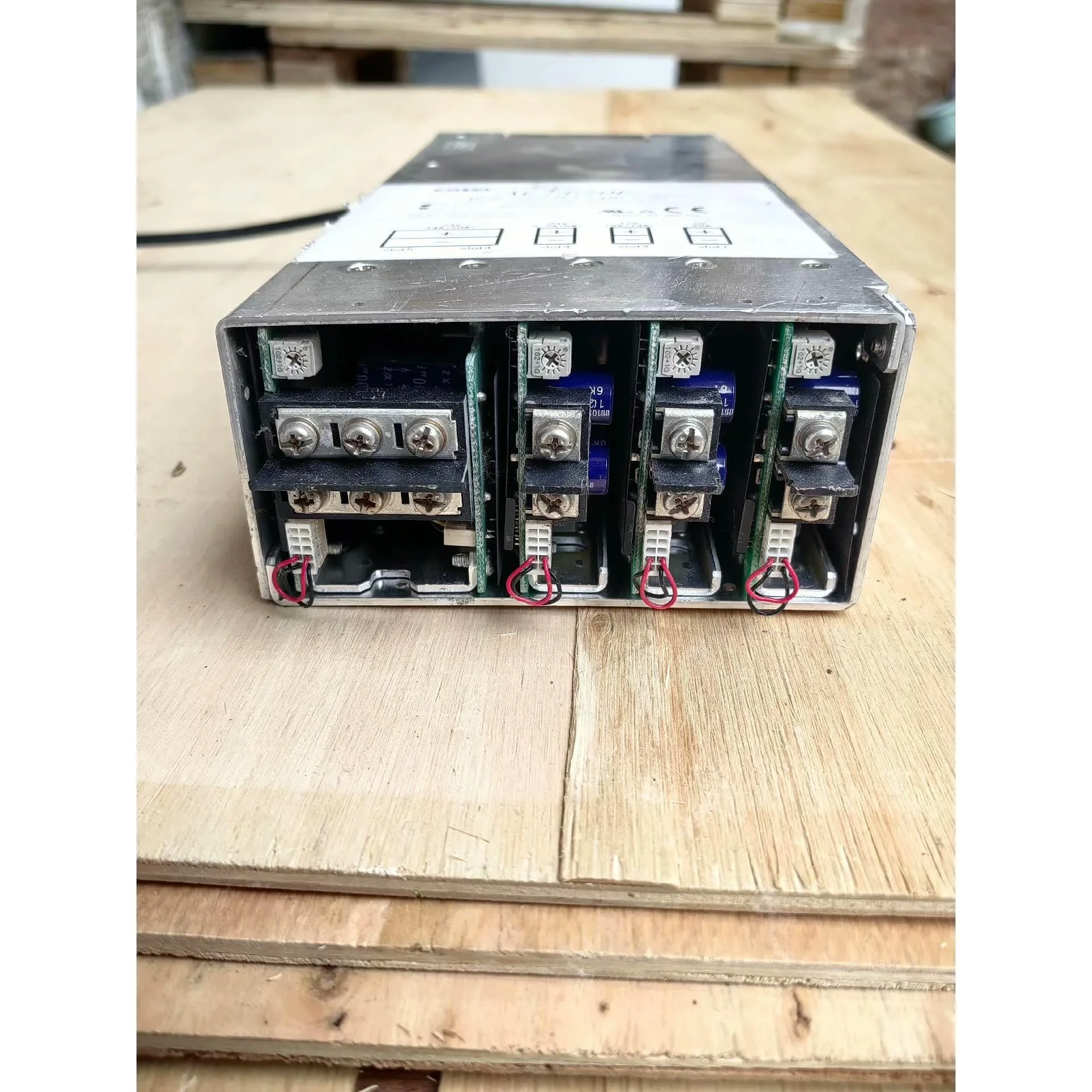 非标价ACE650F电源AC6-2HHEC-00，650W，DC2议价