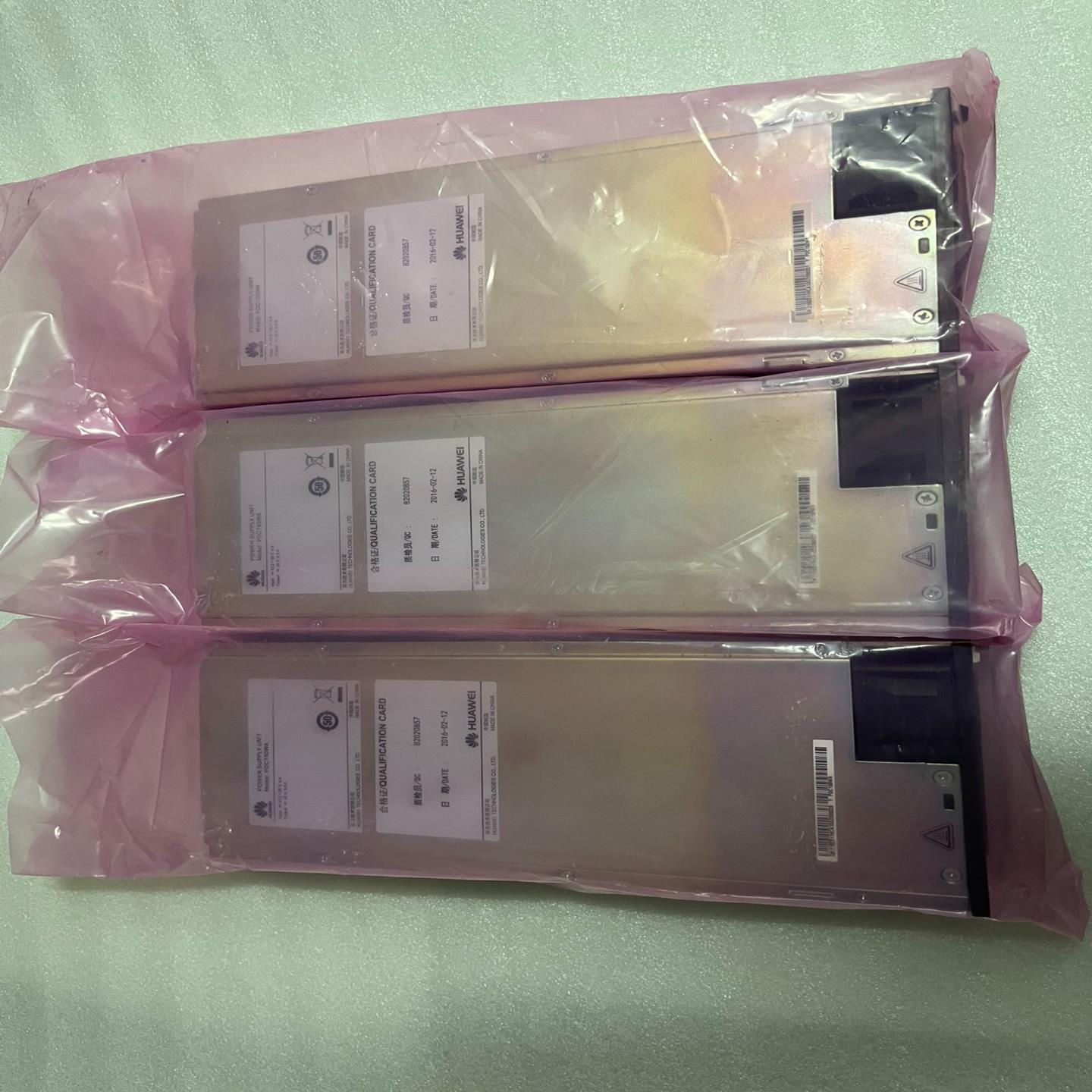 全新华为精密空调电源模块PDC150WA  有三个，标的是单