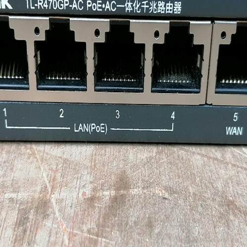 二手TP-LINK  TL-R470GP-AC  POE·A