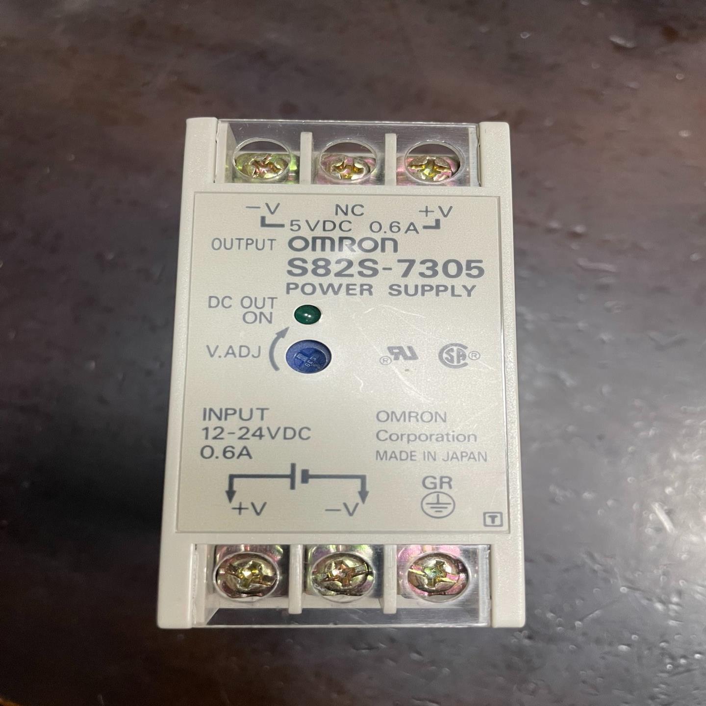 OMRON开关电源S82S-7305 原装正品 数量一个 单
