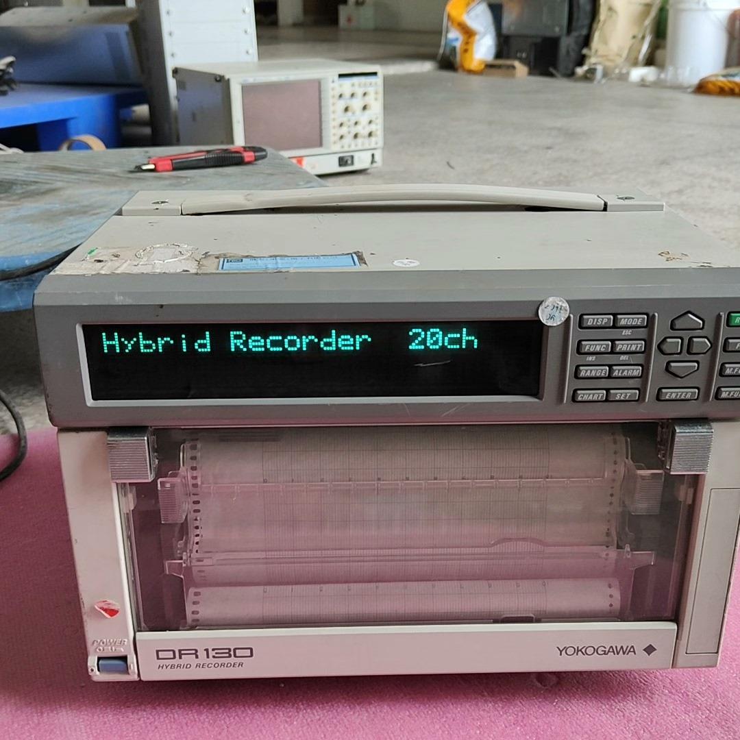 日本YOKOGAWA DR130记录仪 显示屏够亮 后面带卡