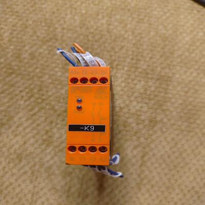 DOLD安全继电器 BE5982 正常拆机一个 图片为实物