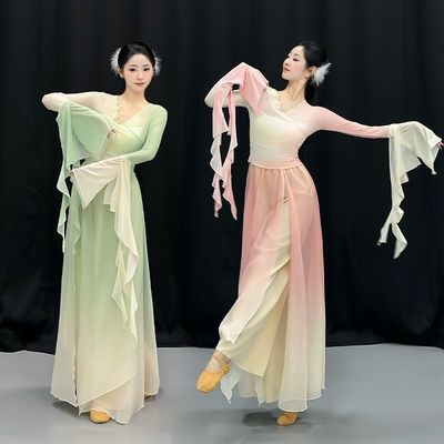 新款中国风仙气身韵渐变古典服装