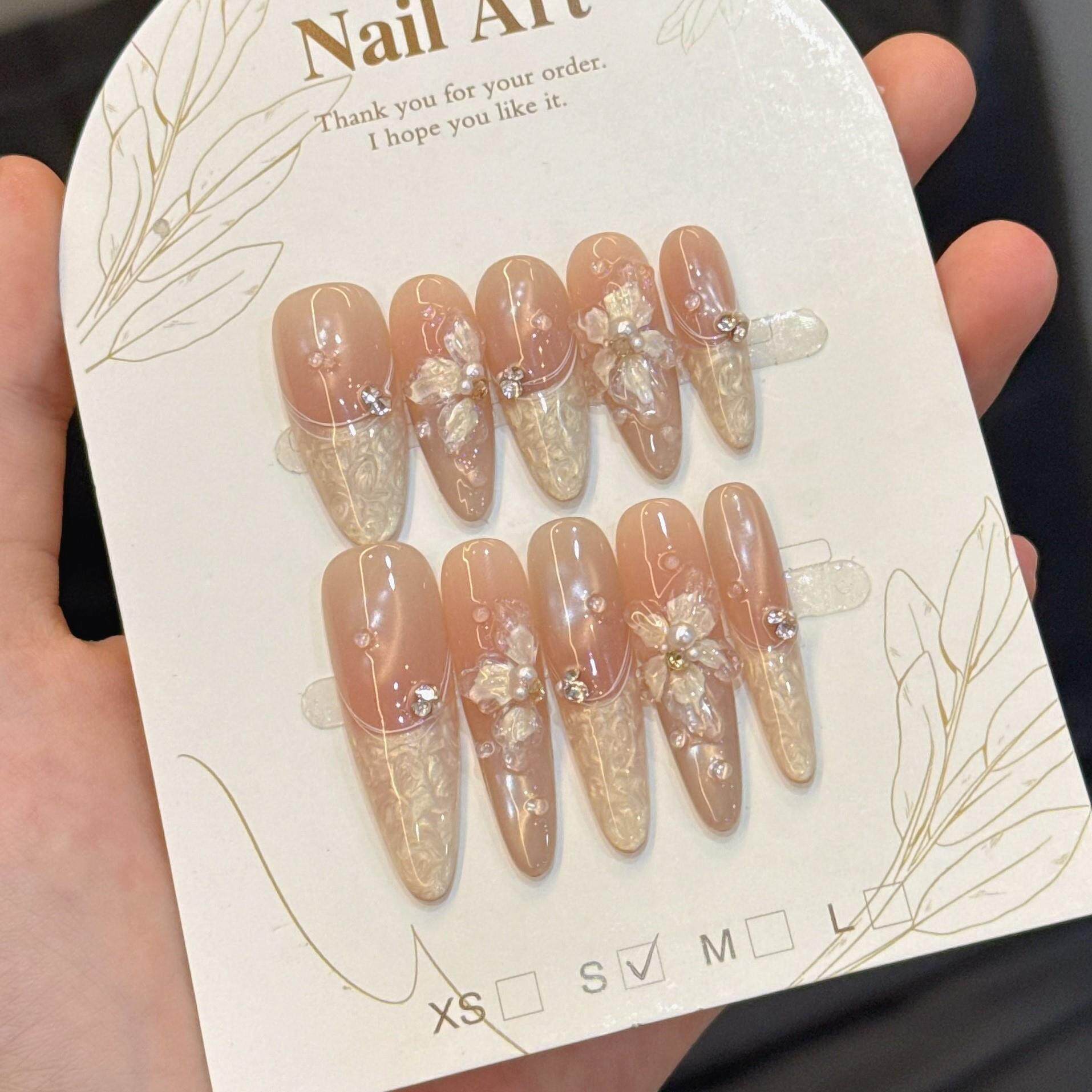 【早春】纯手工精品穿戴甲猫眼温柔显白法式立体雕花珍珠美甲贴片