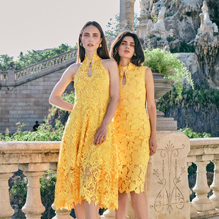 重工水溶蕾丝挂脖式削肩新中式改良旗袍大摆睫毛边蕾丝裙