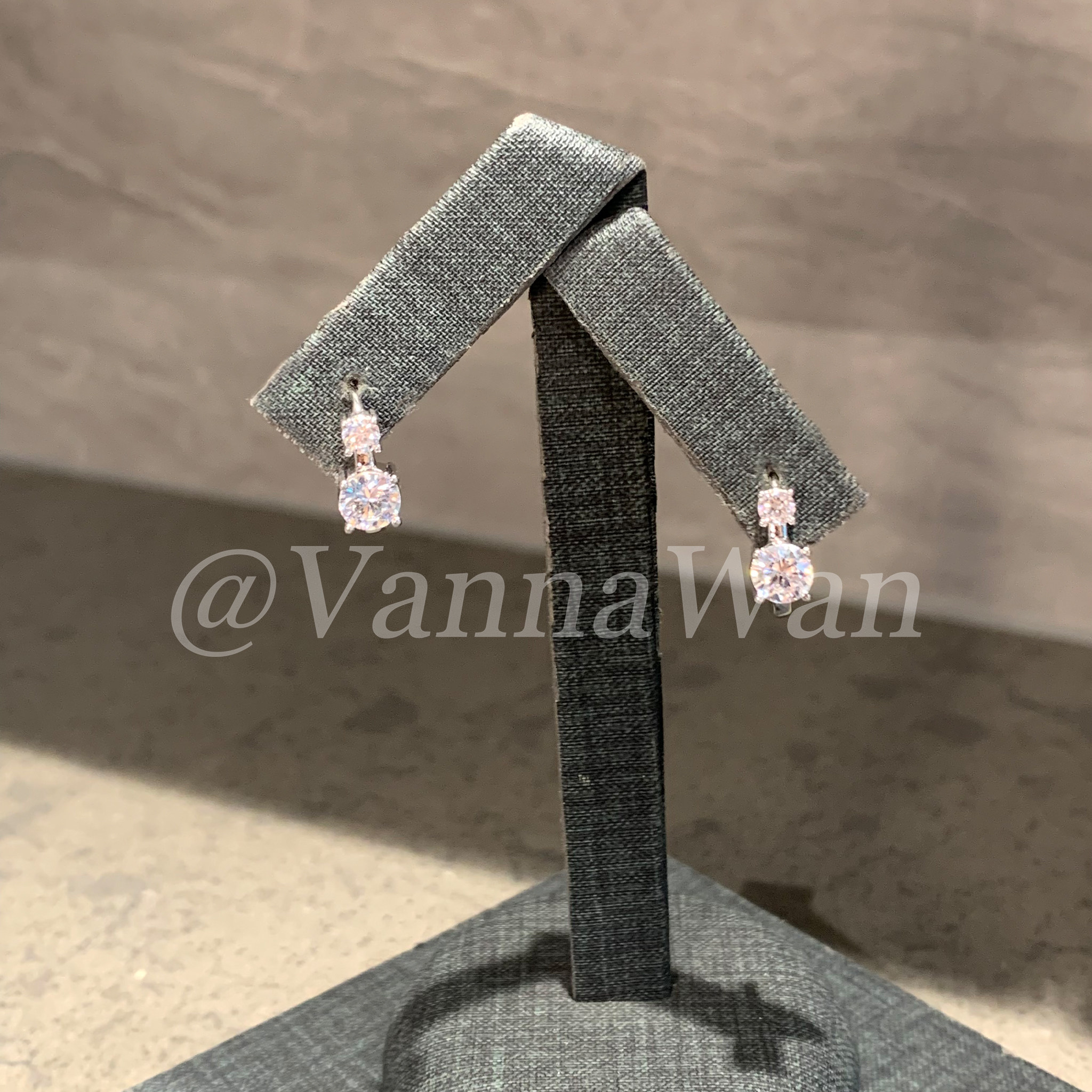 VanWan 星光小碎钻~百搭耳环