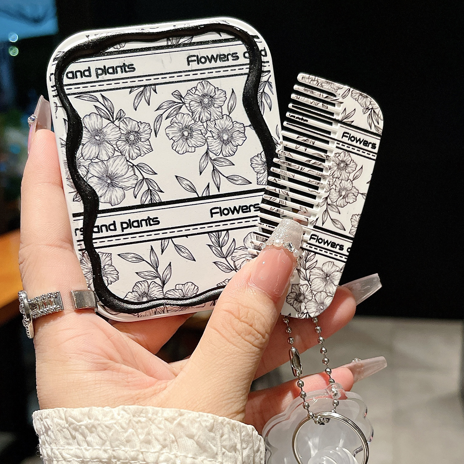 小梳子随身便携带梳子小镜子套装女生宿舍刘海梳迷你口袋化妆镜子