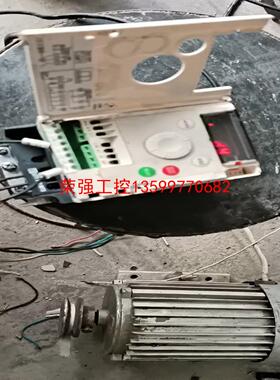 【荣强工控】施耐德变频器ATV12H018M2X    220v0.18