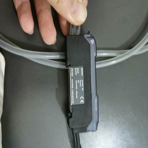 基恩士光纤放大器FS-V21.功能包好！数量2个！