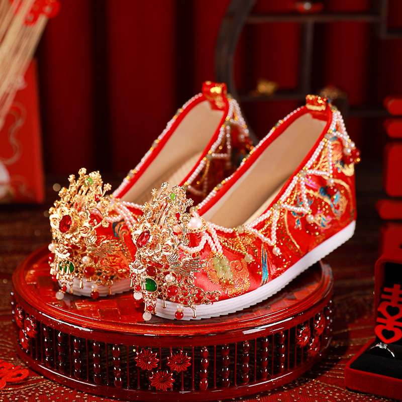 高端舞绣缘秀禾婚鞋中式凤冠霞帔新娘鞋手工汉服绣花鞋红色增高女