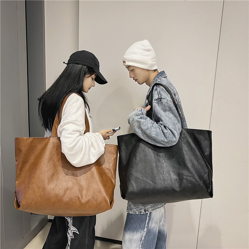 香港旅行袋女运动训练健身背包出差通勤复古大包外出大容量手提包