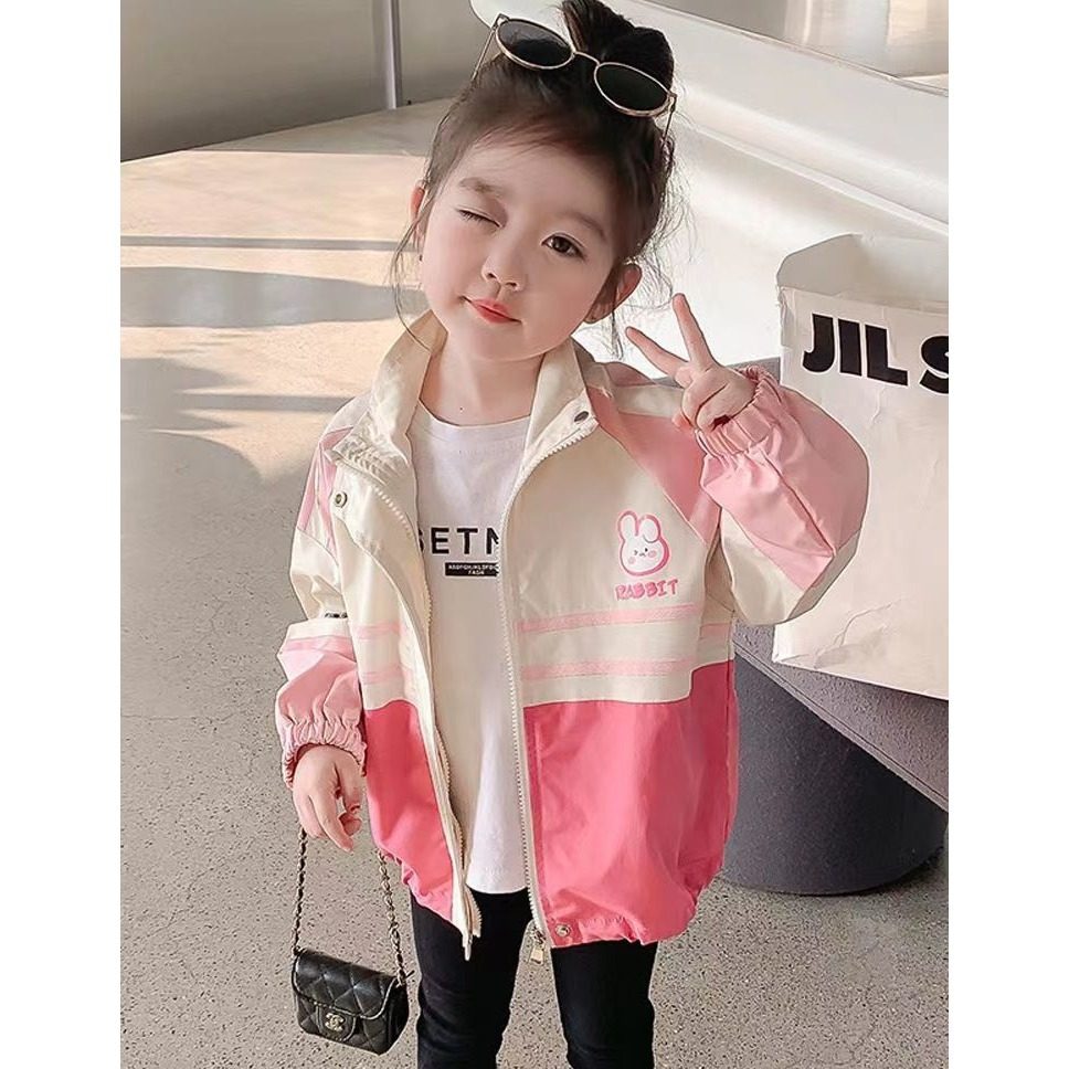女童外套春秋款2025新款儿童休闲冲锋衣春装小女孩上衣夹克潮时尚