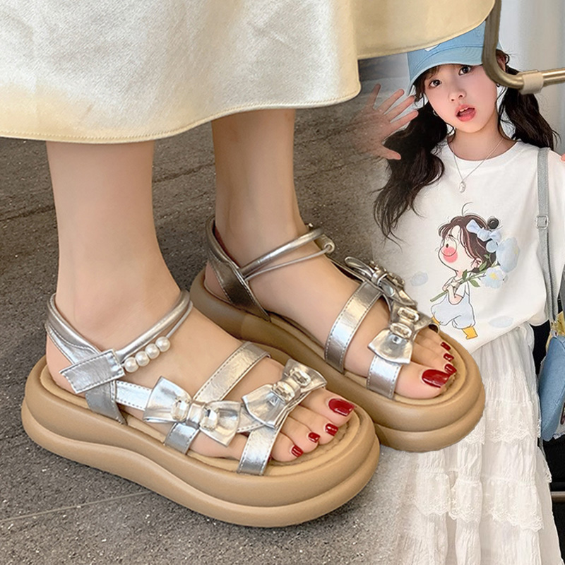 女童水钻蝴蝶结厚底夏季2025新款沙滩罗马小女孩软底洋气儿童凉鞋