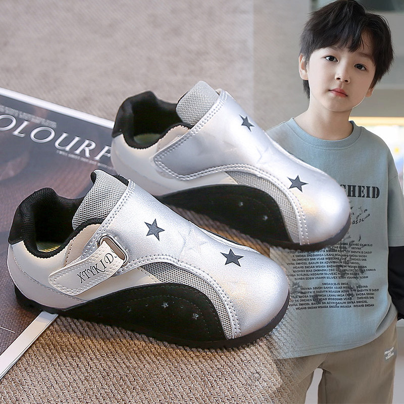 男童潮酷爆款跑步鞋2026春季新款儿童星星洋气运动鞋户外轻便单鞋