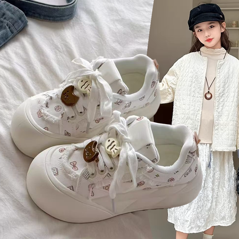 2026春秋新款小白鞋儿童休闲运动鞋小众设计可爱透气女童鞋轻便潮