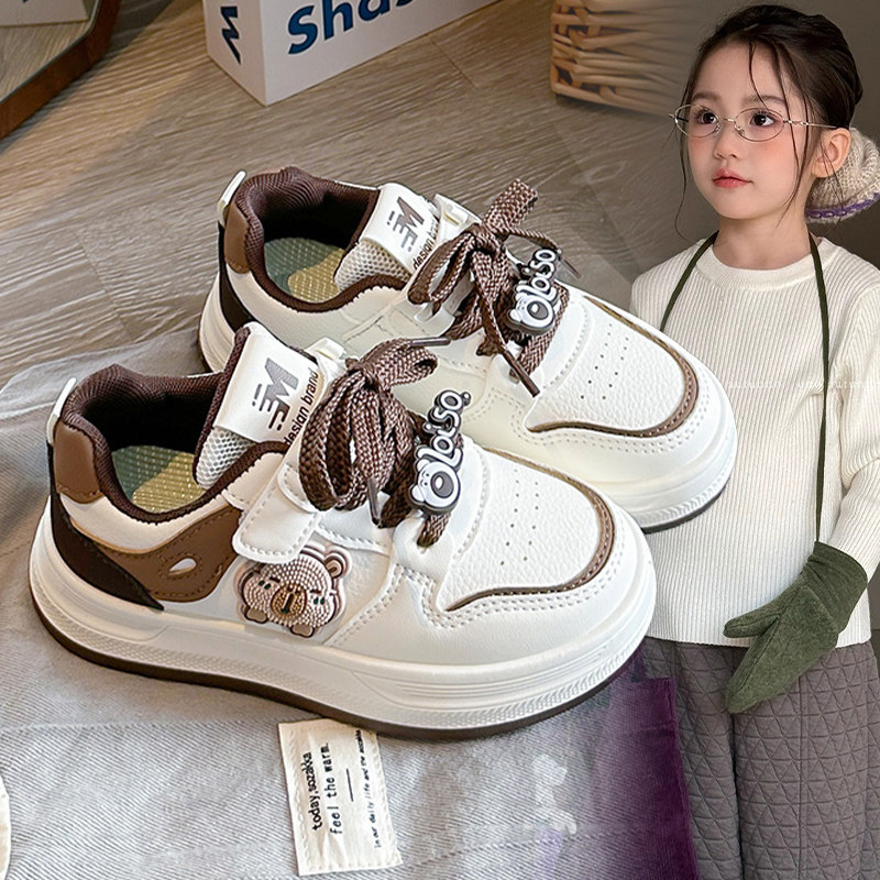 女童卡通洋气卡皮巴拉小白鞋2026春秋新款厚底增高洋气板鞋运动鞋