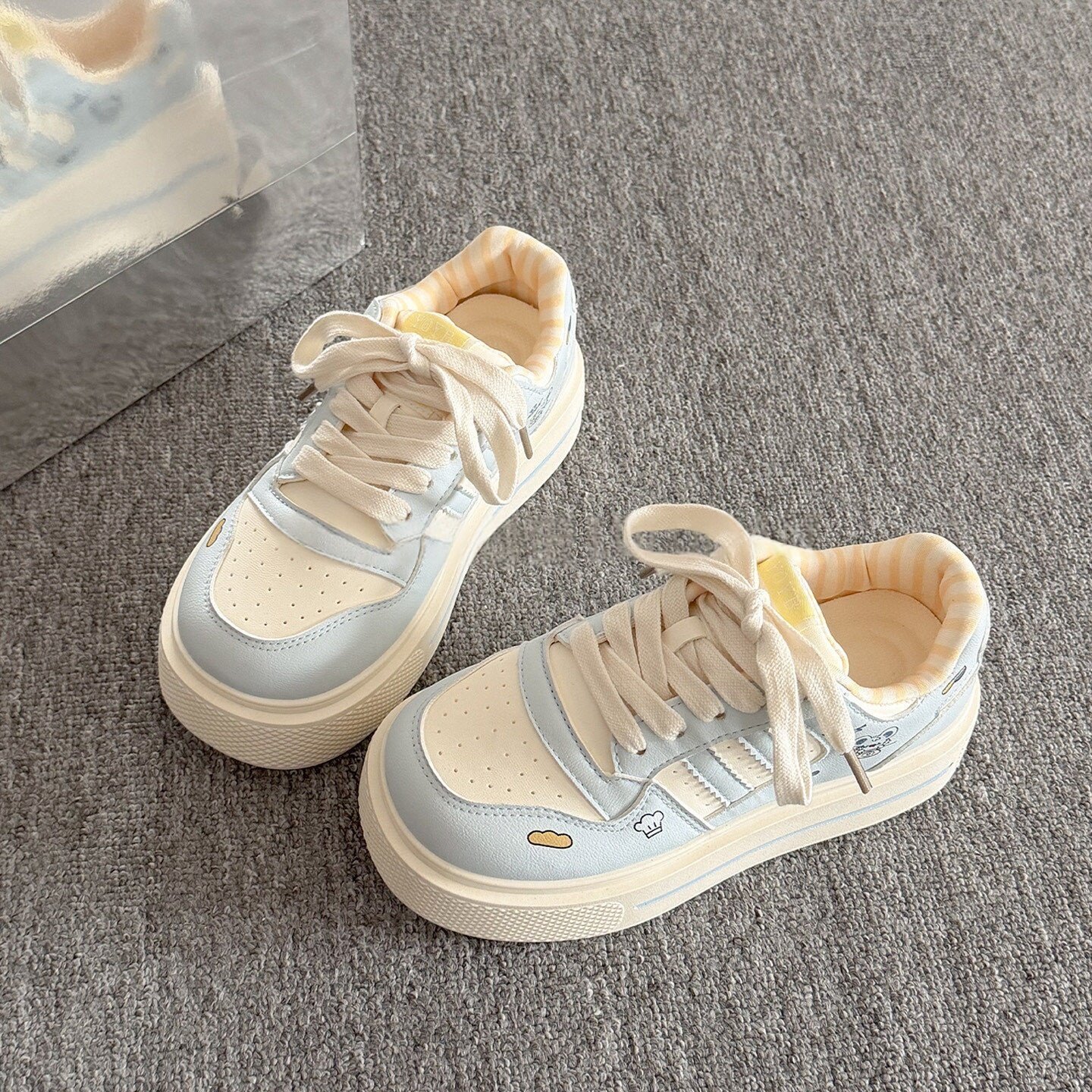 2026春季新款女童清新小白鞋时尚拼色厚底轻便透气学生休闲板鞋