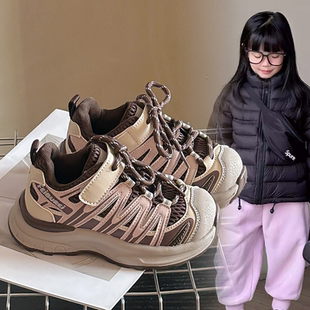 女童2026春秋新款女运动鞋中大童女孩个性洋气软底户外运动跑步鞋