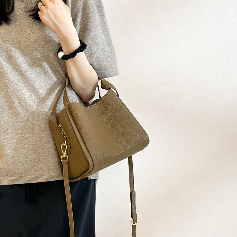 真皮通勤手提包女单肩水桶斜挎包