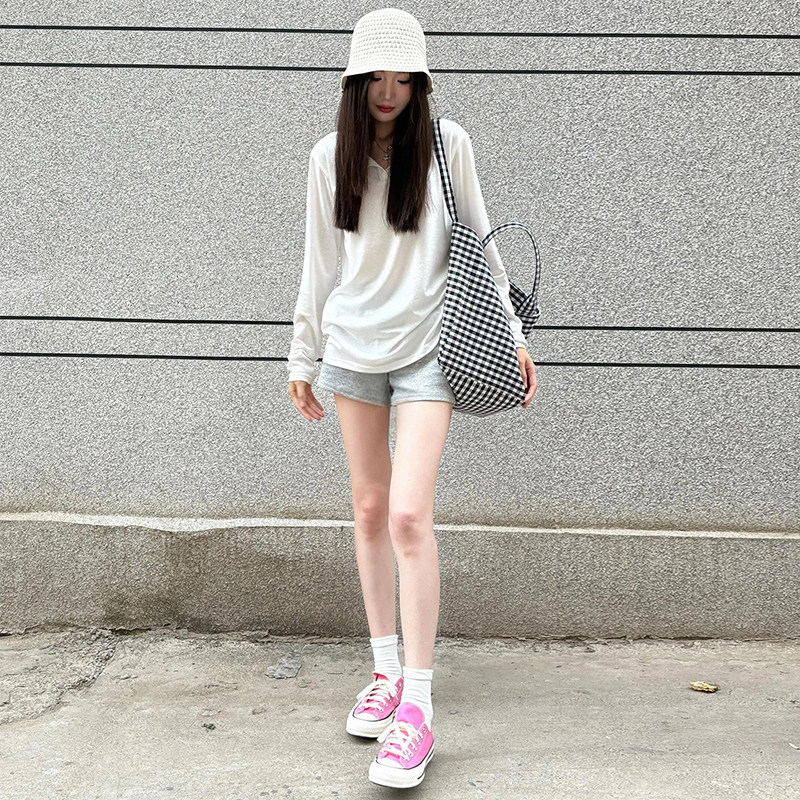 灰色运动短裤女夏季外穿2026新款高腰小个子辣妹修身瑜伽包臀热裤
