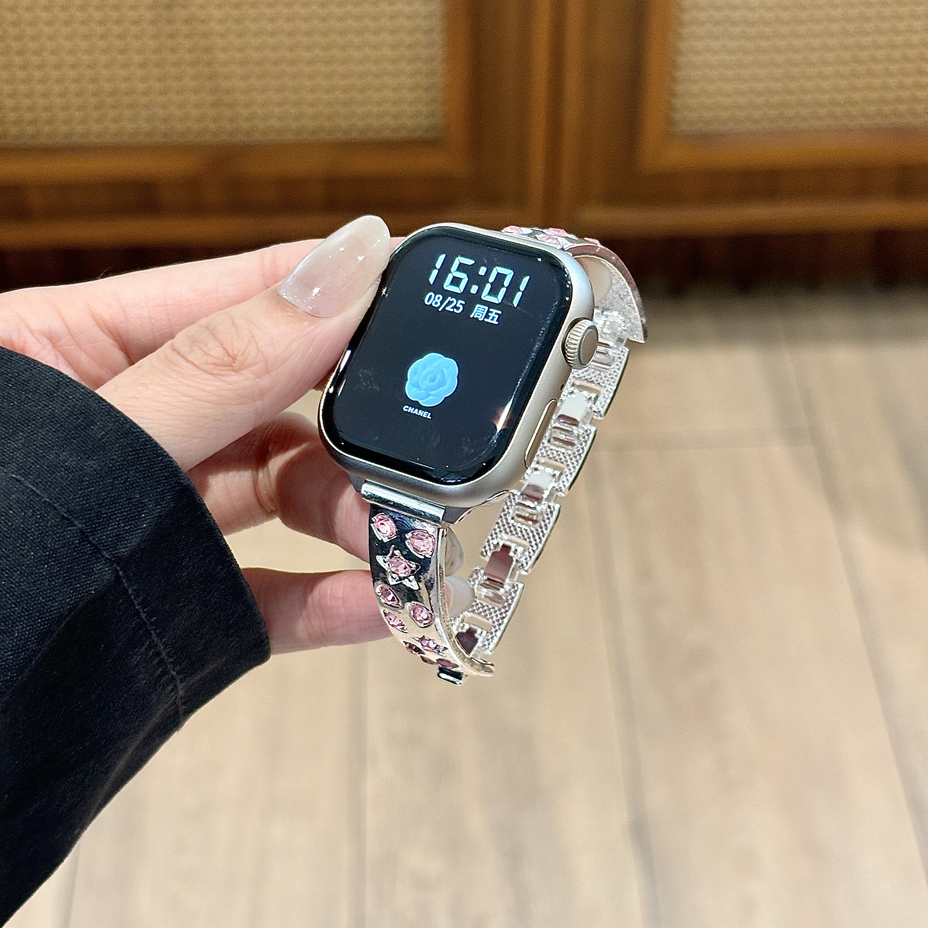 适用applewatchs11糖果彩宝镶钻表带iwatchs9/s8/s7/s6手链s10 46/41mm小香风女华强北ultra星芒彩钻手镯表带